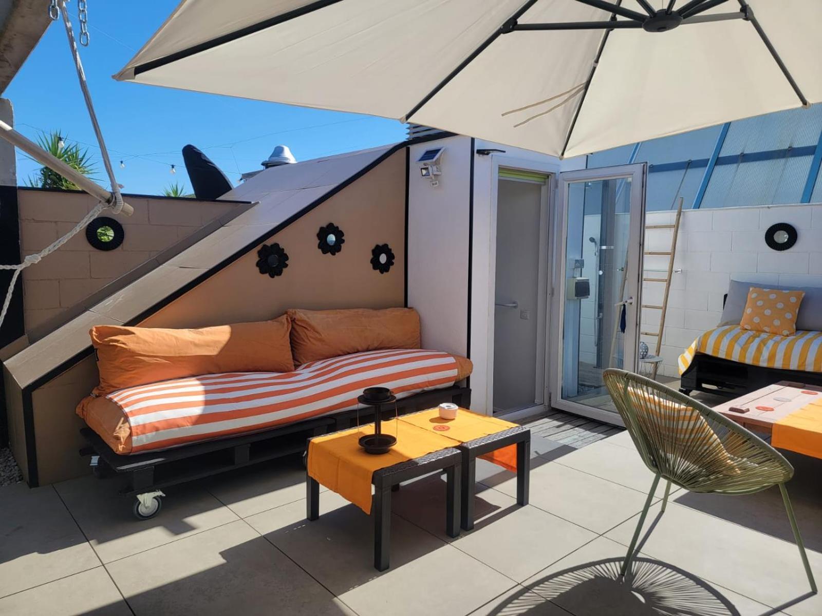 Superbe Appartement Avec Solarium Et Piscine Communautaire Roses Exterior foto